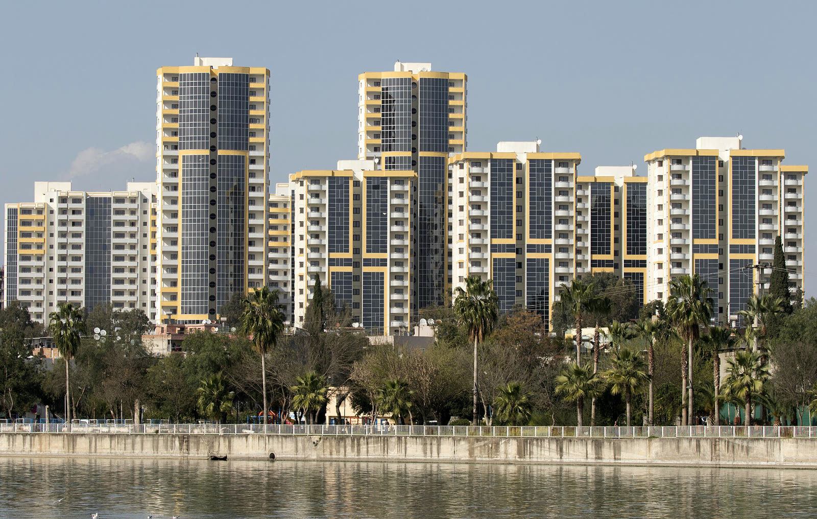 Adana'da TOKİ konutları (arşiv)