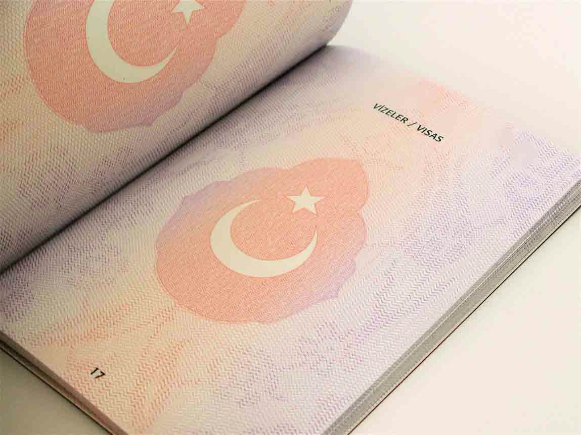 Türkiye Cumhuriyeti pasaportunun vize sayfası (arşiv)