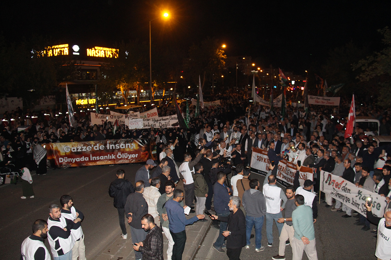 Diyarbakır'daki Gazze yürüyüşünden bir kare