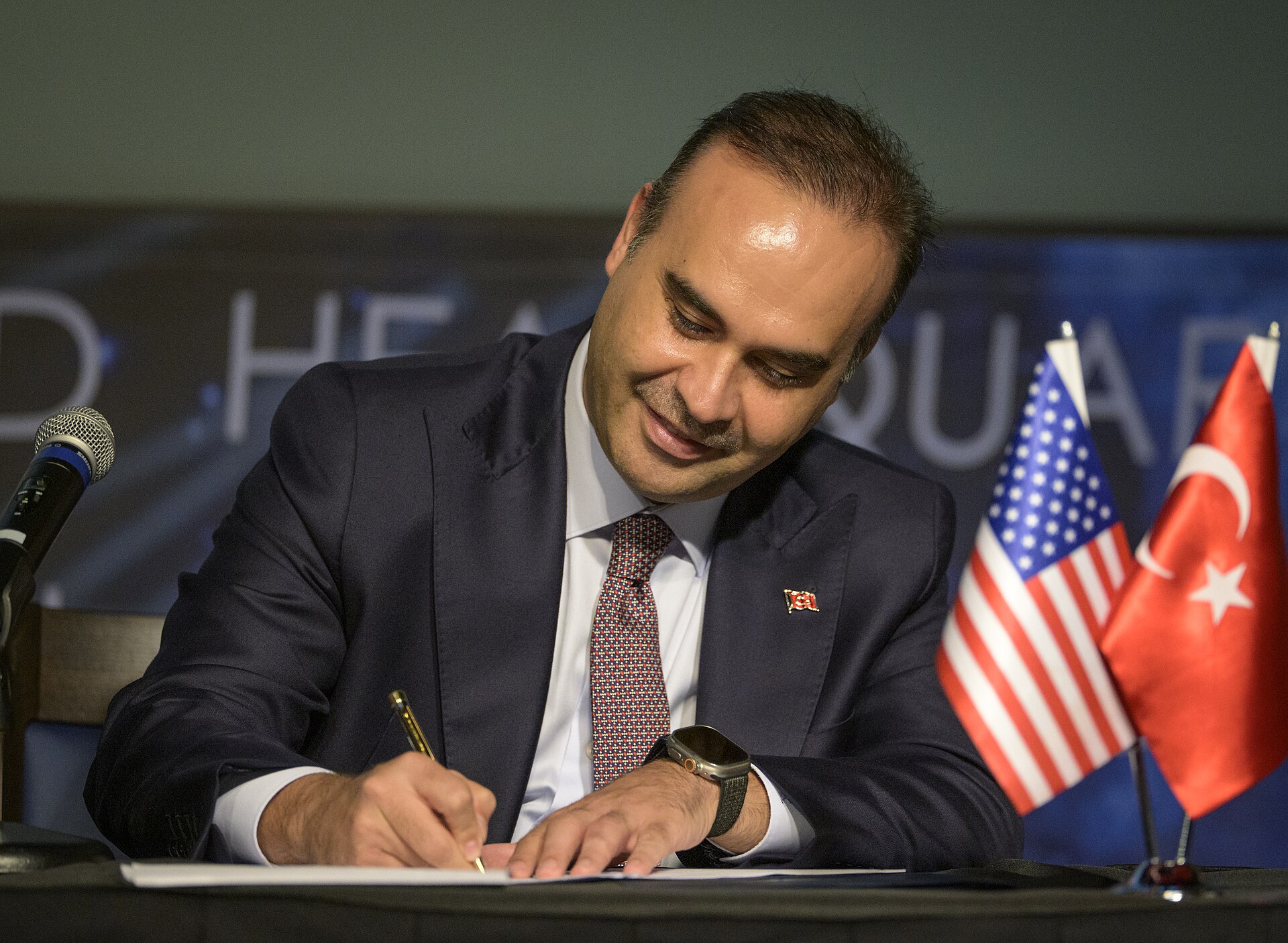 Sanayi ve Teknoloji Bakanı Mehmet Fatih Kacır, Artemis Anlaşmaları'nı Türkiye adına imzalıyor (31 Ağustos 2026)