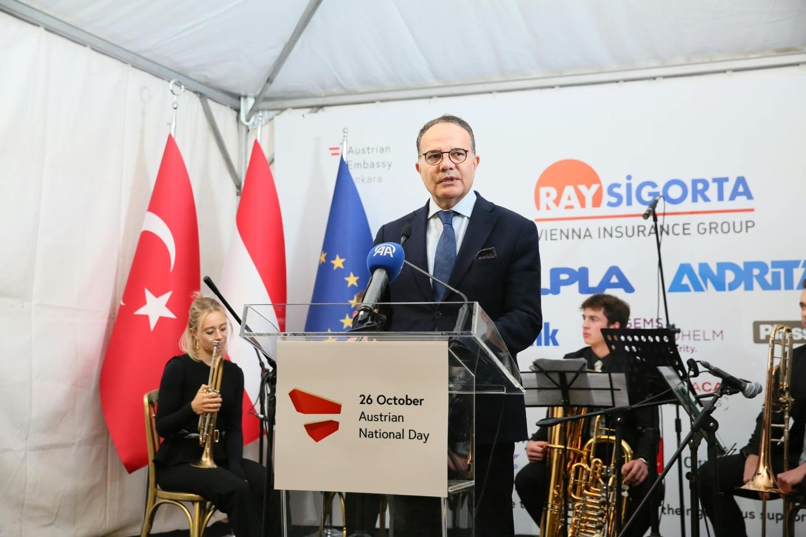 Bozay, Avusturya Milli Günü resepsiyonunda konuşma yaparken