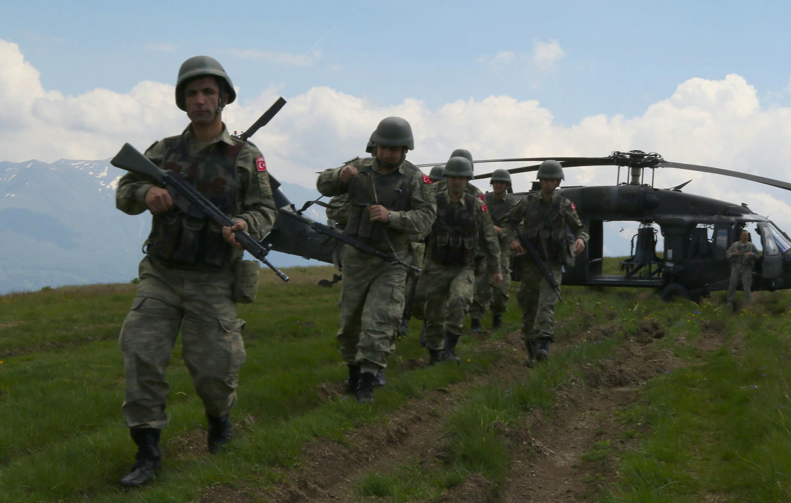 Turkish troops serving in KFOR’s rapid reaction force (archive)