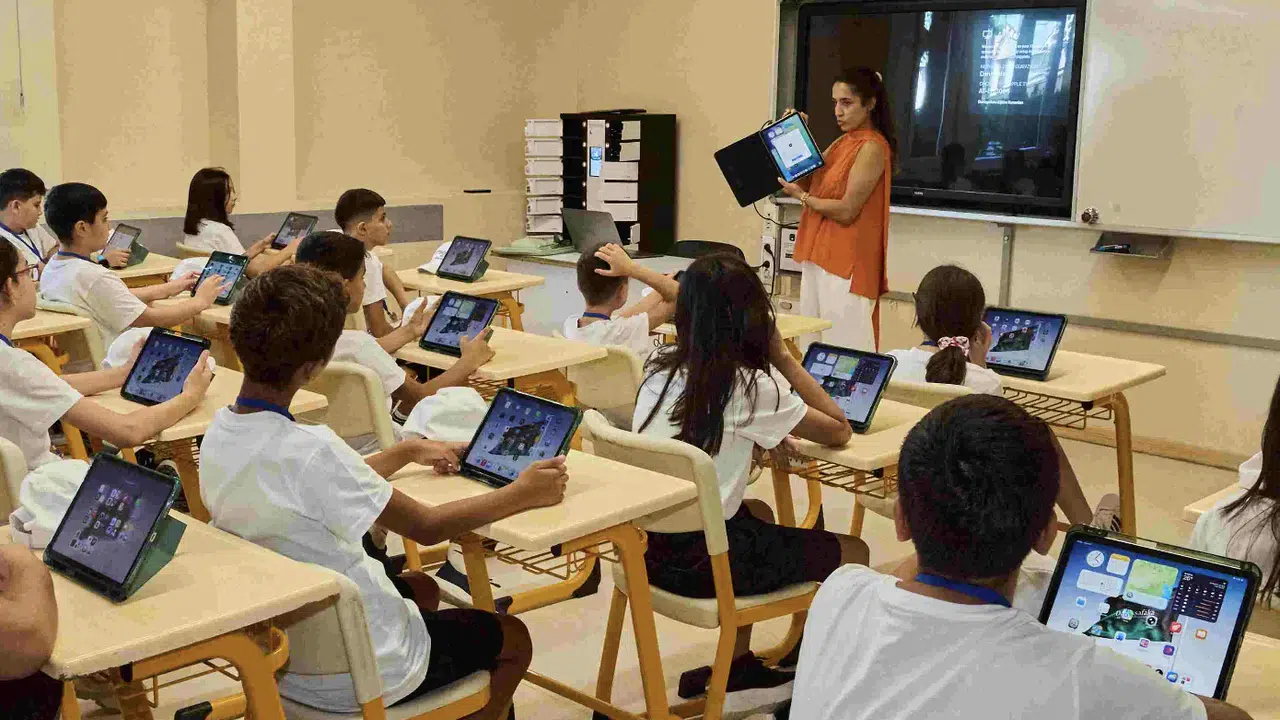 A tablet-based lesson at Darussafaka