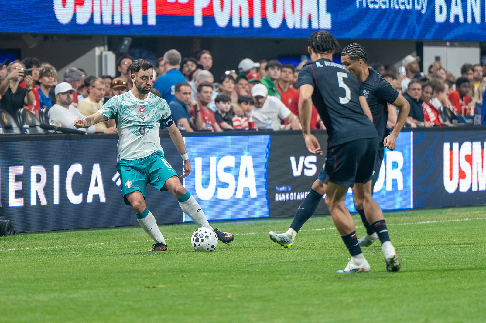 Bruno Fernandes, Portekiz formasıyla bir maçta (arşiv)