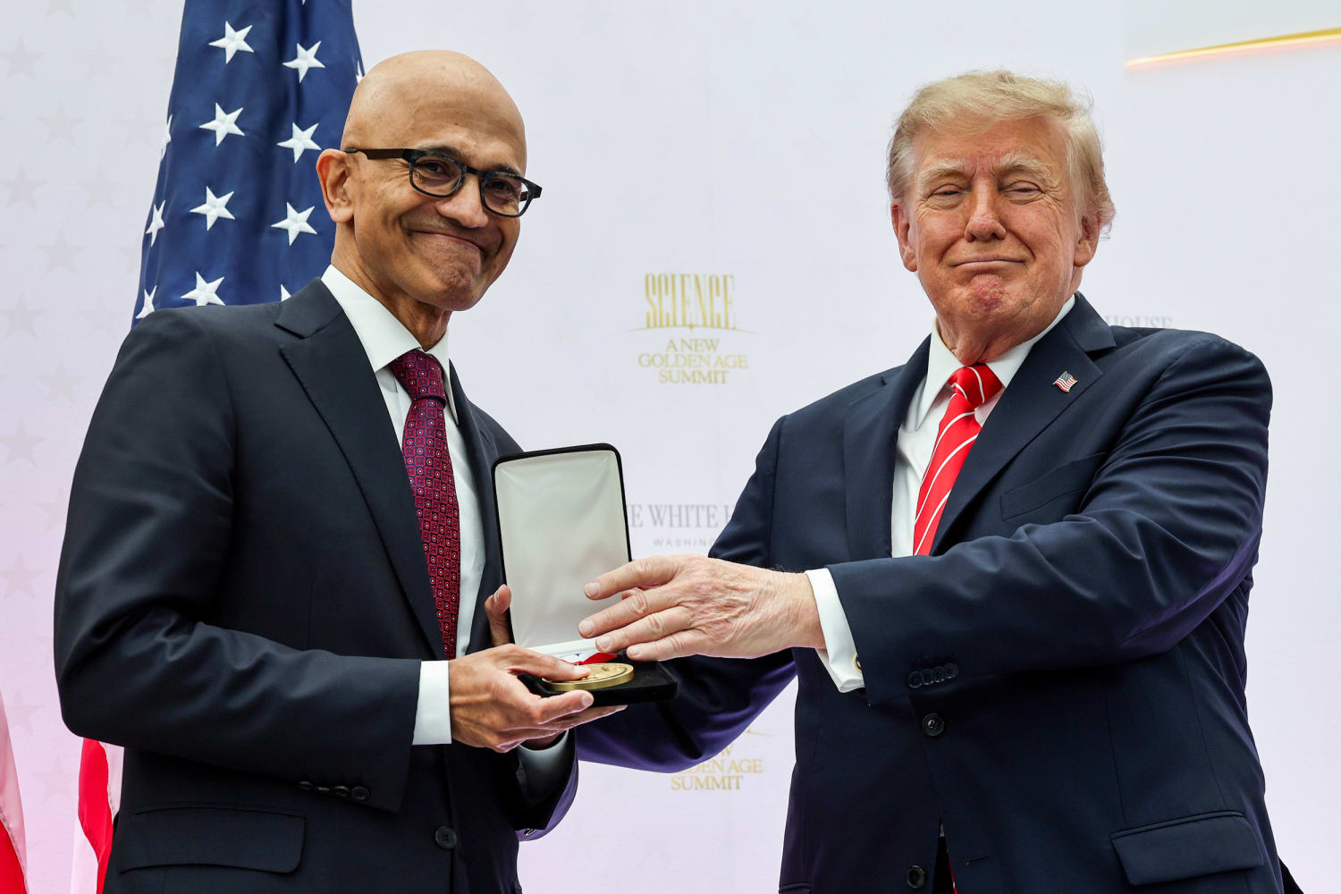 Microsoft CEO'su Satya Nadella, Ulusal Teknoloji ve İnovasyon Madalyası'nı alıyor
