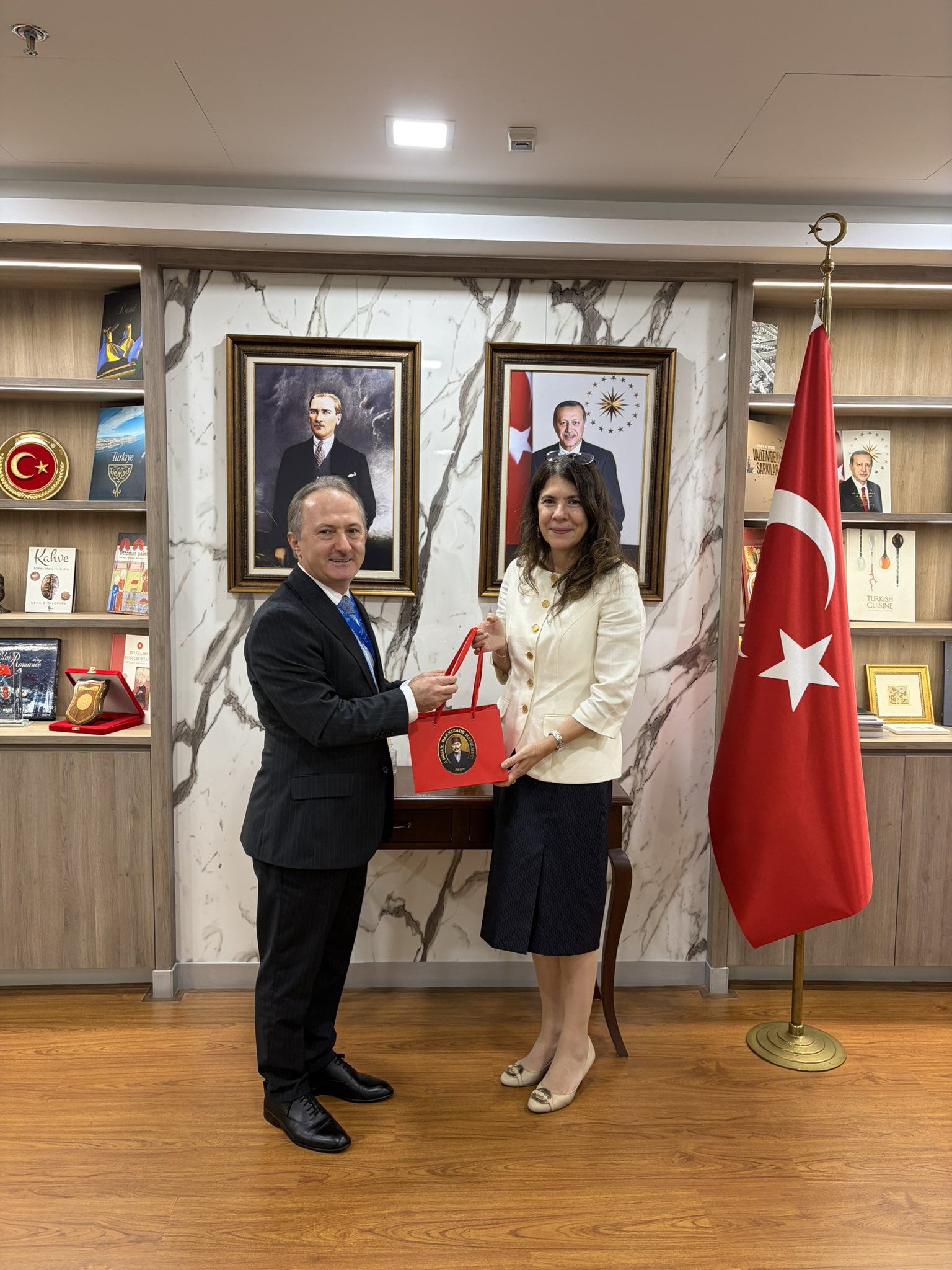 ADFIMI Genel Sekreteri İlhami Öztürk, Bangkok Büyükelçiliği’nde